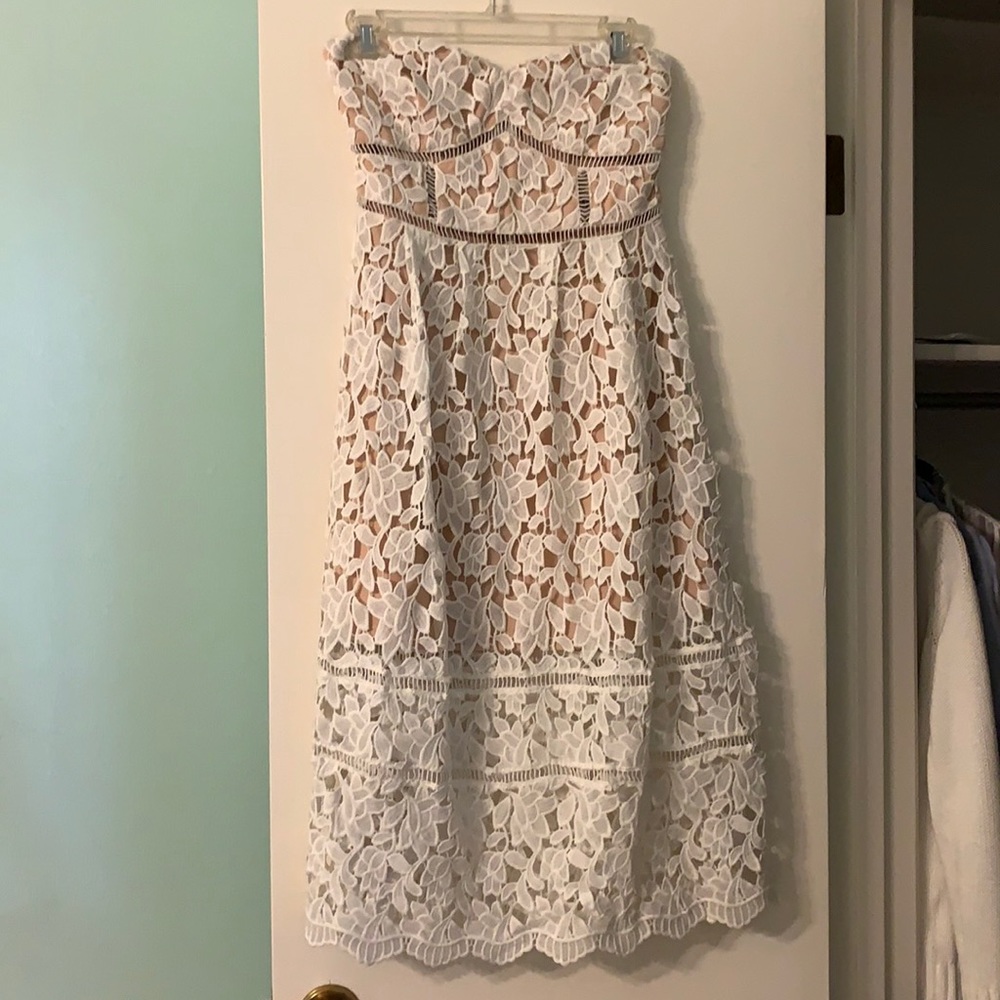 Strapless LuLu’s dress